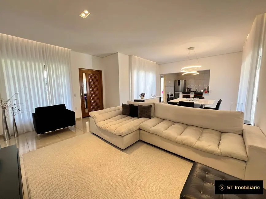 Foto 4 de Casa com 3 quartos à venda, 1119m2 em Bom Jesus Dos Perdoes - SP