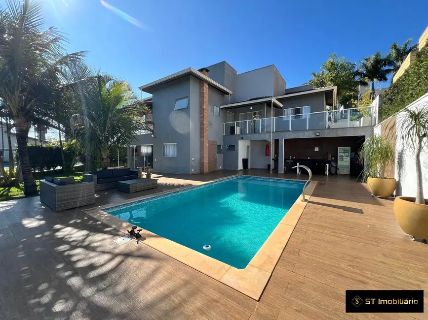 Foto 1 de Casa com 3 quartos à venda, 1119m2 em Centro, Bom Jesus Dos Perdoes - SP