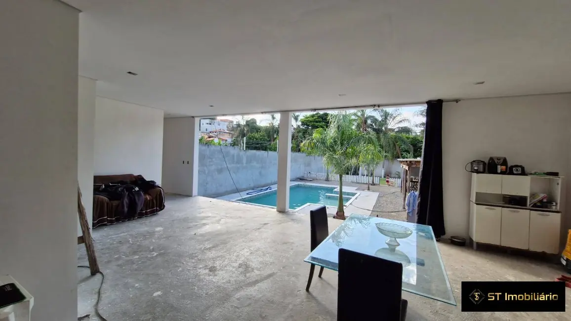 Foto 8 de Chácara com 1 quarto à venda, 1100m2 em Jardim Estância Brasil, Atibaia - SP