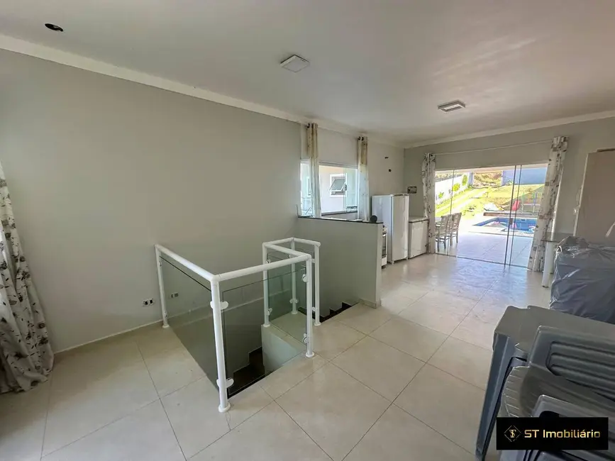 Chácara com 3 quartos à venda, 600m2 em Jarinu - SP - imagem 7 Foto 7 de Chácara com 3 quartos à venda, 600m2 em Jarinu - SP