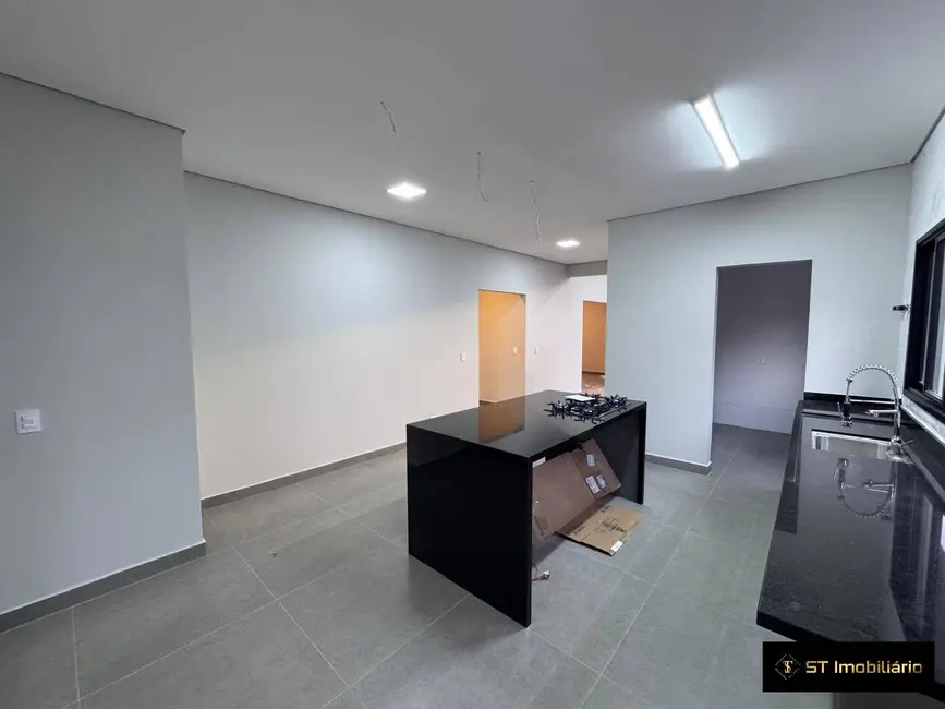 Foto 5 de Casa com 3 quartos para alugar, 750m2 em Mairipora - SP