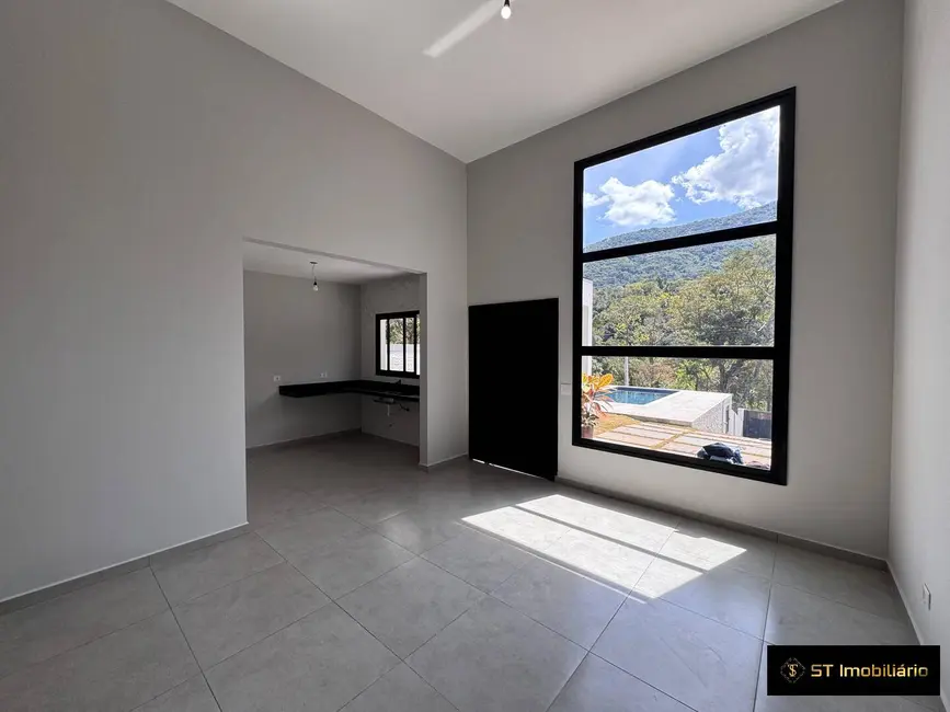 Foto 4 de Casa com 3 quartos à venda, 400m2 em Mairipora - SP