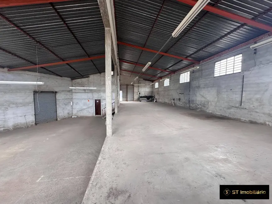 Foto 8 de Armazém / Galpão à venda e para alugar, 905m2 em Mairipora - SP