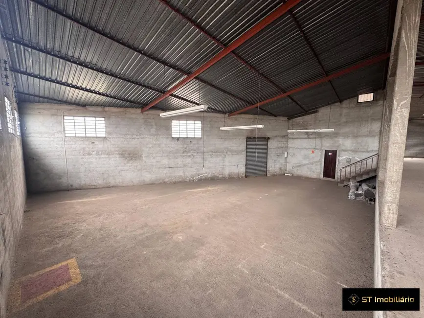 Foto 4 de Armazém / Galpão à venda e para alugar, 905m2 em Mairipora - SP