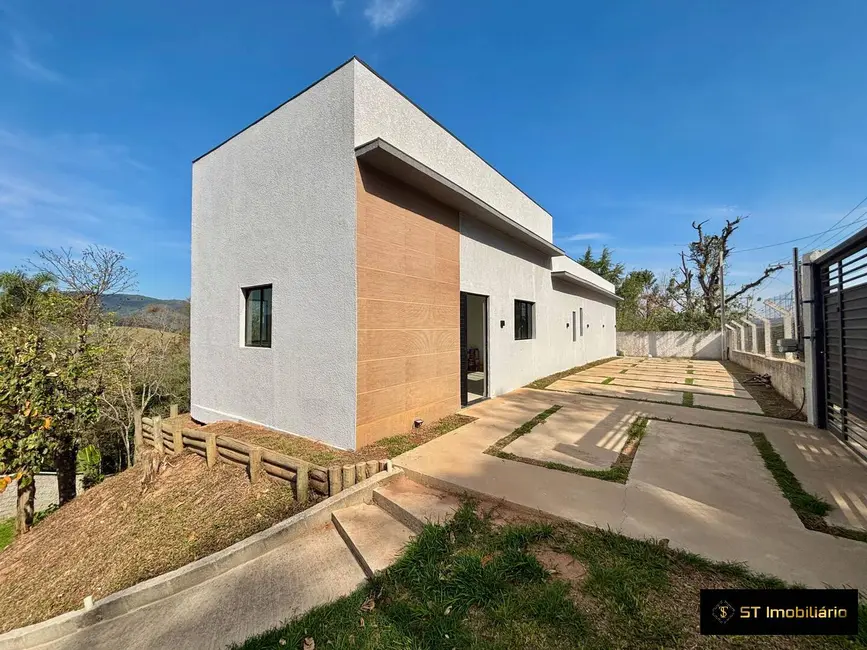 Foto 2 de Chácara com 3 quartos à venda, 880m2 em Estância Santa Maria do Portão, Atibaia - SP