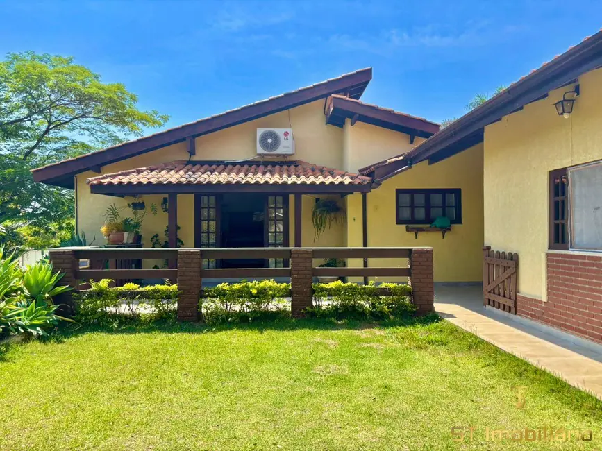 Casa com 4 quartos para alugar, 1700m2 em Condomínio Portal dos Nobres, Atibaia - SP - imagem 3 Foto 3 de Casa com 4 quartos para alugar, 1700m2 em Condomínio Portal dos Nobres, Atibaia - SP