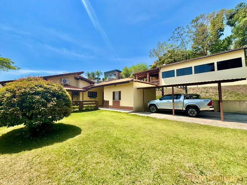 Casa com 4 quartos para alugar, 1700m2 em Condomínio Portal dos Nobres, Atibaia - SP - imagem 1 Foto 1 de Casa com 4 quartos para alugar, 1700m2 em Condomínio Portal dos Nobres, Atibaia - SP