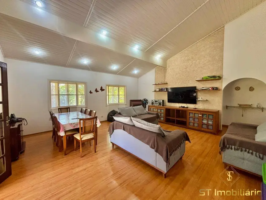 Casa com 4 quartos para alugar, 1700m2 em Condomínio Portal dos Nobres, Atibaia - SP - imagem 7 Foto 7 de Casa com 4 quartos para alugar, 1700m2 em Condomínio Portal dos Nobres, Atibaia - SP