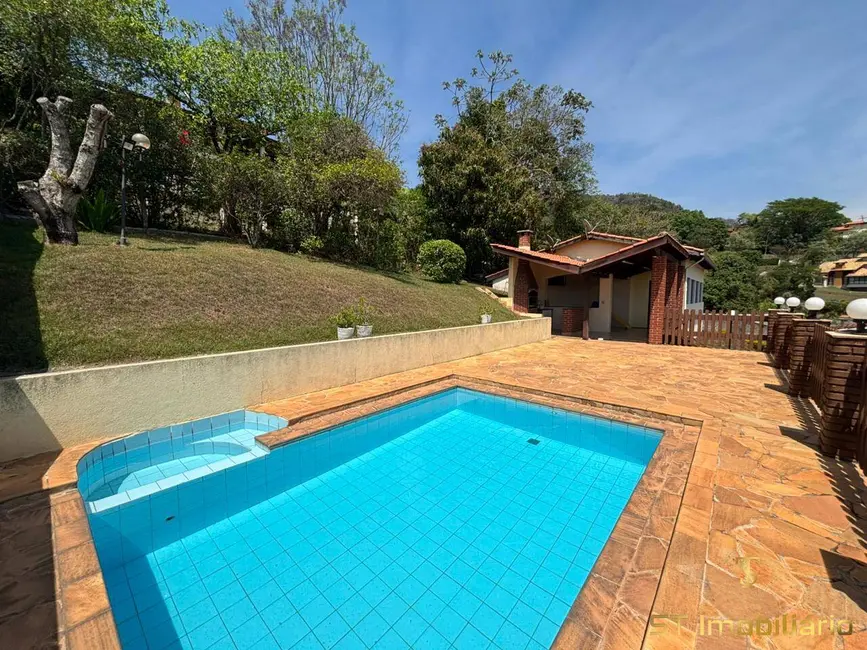 Casa com 4 quartos para alugar, 1700m2 em Condomínio Portal dos Nobres, Atibaia - SP - imagem 4 Foto 4 de Casa com 4 quartos para alugar, 1700m2 em Condomínio Portal dos Nobres, Atibaia - SP
