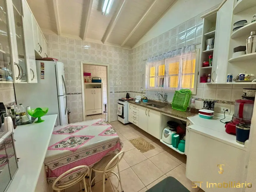 Casa com 4 quartos para alugar, 1700m2 em Condomínio Portal dos Nobres, Atibaia - SP - imagem 8 Foto 8 de Casa com 4 quartos para alugar, 1700m2 em Condomínio Portal dos Nobres, Atibaia - SP