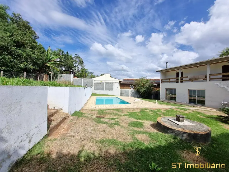 Chácara com 3 quartos à venda, 1000m2 em Condominio Estância dos Lagos, Atibaia - SP - imagem 4 Foto 4 de Chácara com 3 quartos à venda, 1000m2 em Condominio Estância dos Lagos, Atibaia - SP