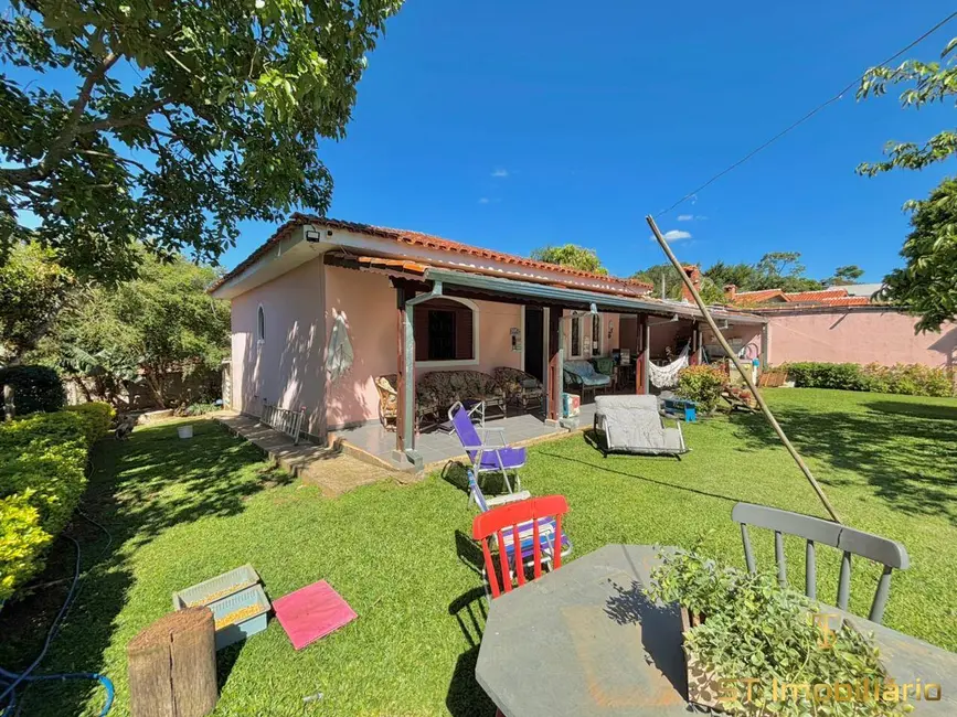 Foto 1 de Chácara com 3 quartos à venda, 1080m2 em Chácaras Fernão Dias, Atibaia - SP