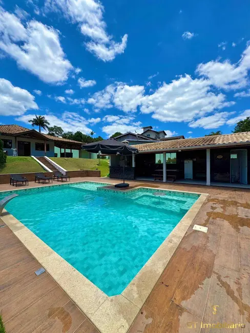 Foto 3 de Chácara com 5 quartos à venda, 1400m2 em Bom Jesus Dos Perdoes - SP