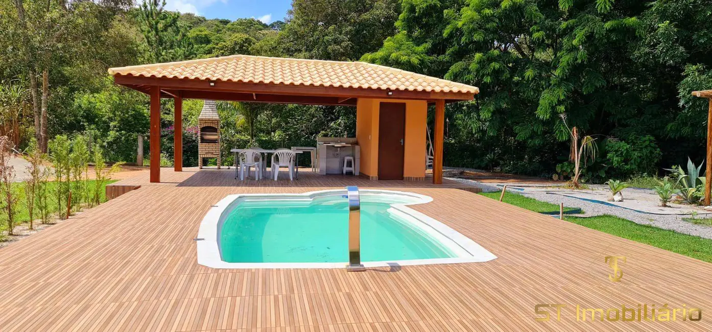 Foto 2 de Chácara com 3 quartos à venda, 2000m2 em Loteamento Rancho Maringá I, Atibaia - SP