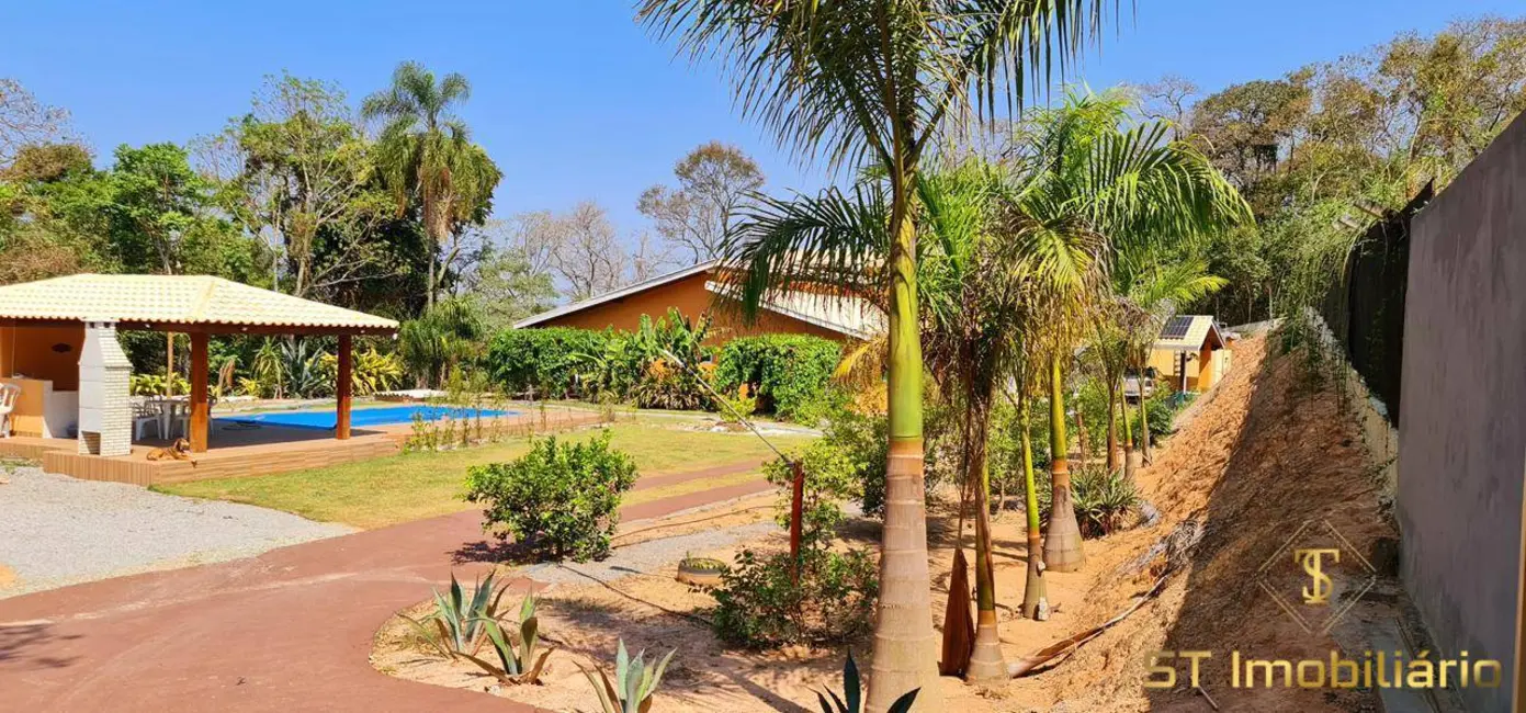 Foto 3 de Chácara com 3 quartos à venda, 2000m2 em Loteamento Rancho Maringá I, Atibaia - SP