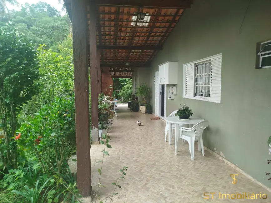 Chácara com 2 quartos à venda, 2070m2 em Mairipora - SP - imagem 3 Foto 3 de Chácara com 2 quartos à venda, 2070m2 em Mairipora - SP