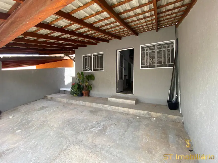 Foto 1 de Casa com 4 quartos à venda, 269m2 em Mairipora - SP