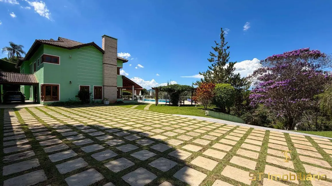 Chácara com 7 quartos à venda, 4326m2 em Piracaia - SP - imagem 4 Foto 4 de Chácara com 7 quartos à venda, 4326m2 em Piracaia - SP