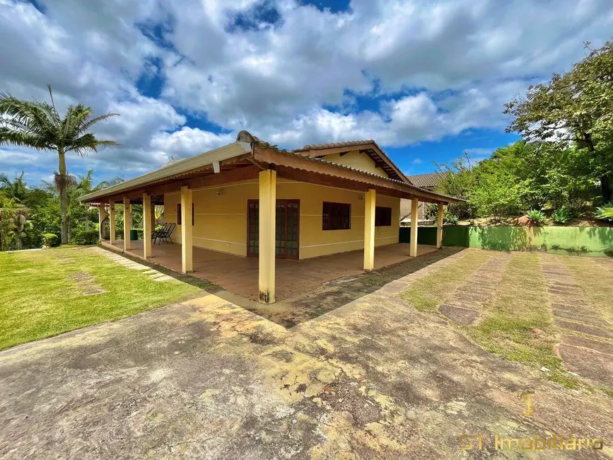 Foto 2 de Chácara com 3 quartos à venda, 2099m2 em Jardim Estância Brasil, Atibaia - SP