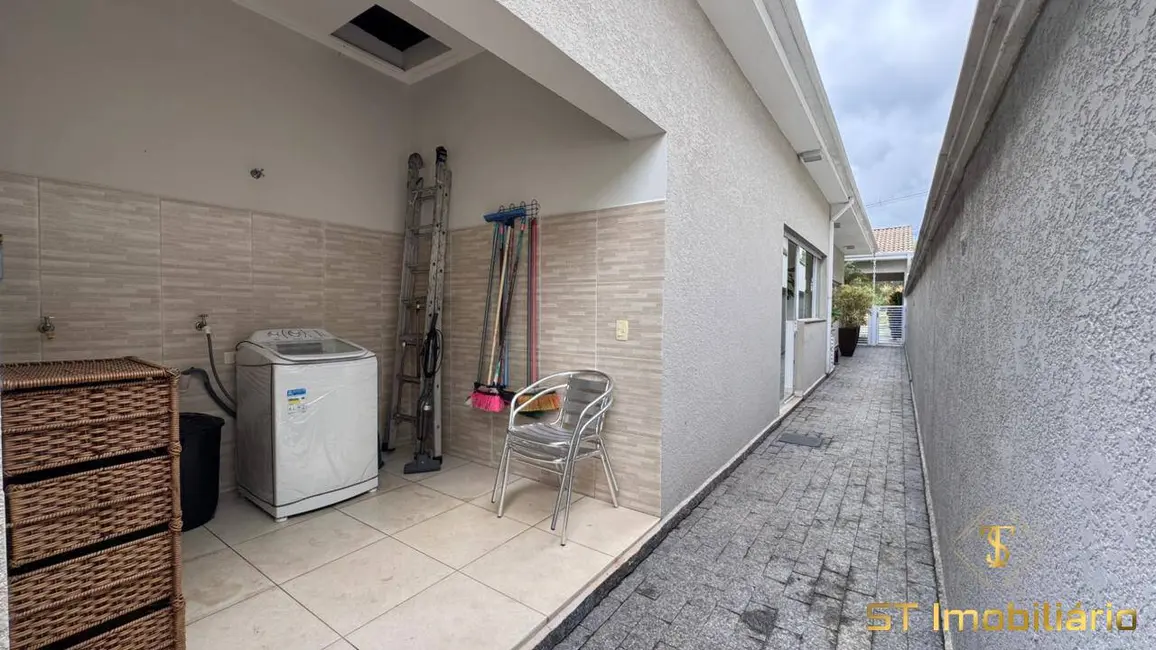 Foto 6 de Casa com 3 quartos à venda e para alugar, 750m2 em Mairipora - SP