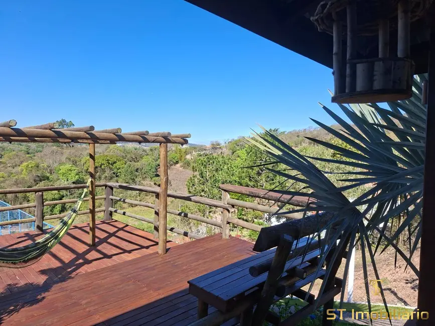 Chácara com 3 quartos à venda, 1513m2 em Atibaia - SP - imagem 9 Foto 9 de Chácara com 3 quartos à venda, 1513m2 em Atibaia - SP