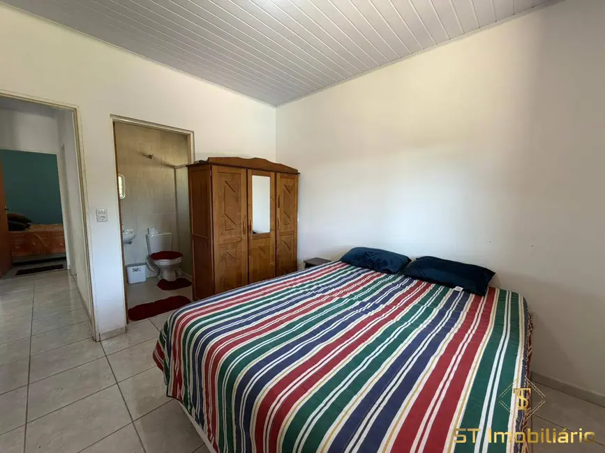Foto 9 de Chácara com 4 quartos à venda, 950m2 em Bom Jesus Dos Perdoes - SP