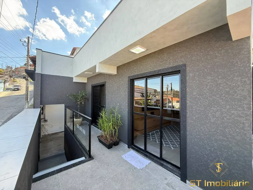 Casa com 2 quartos à venda, 250m2 em Mairipora - SP - imagem 1 Foto 1 de Casa com 2 quartos à venda, 250m2 em Mairipora - SP
