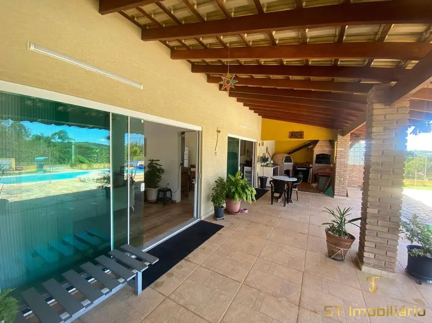 Foto 4 de Chácara com 2 quartos à venda, 750m2 em Portão, Atibaia - SP