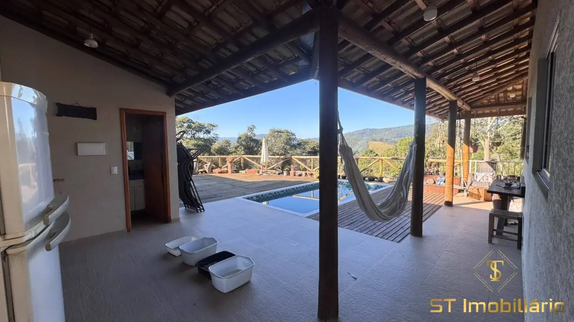 Casa com 3 quartos à venda, 427m2 em Estância Santa Maria do Portão, Atibaia - SP - imagem 3 Foto 3 de Casa com 3 quartos à venda, 427m2 em Estância Santa Maria do Portão, Atibaia - SP