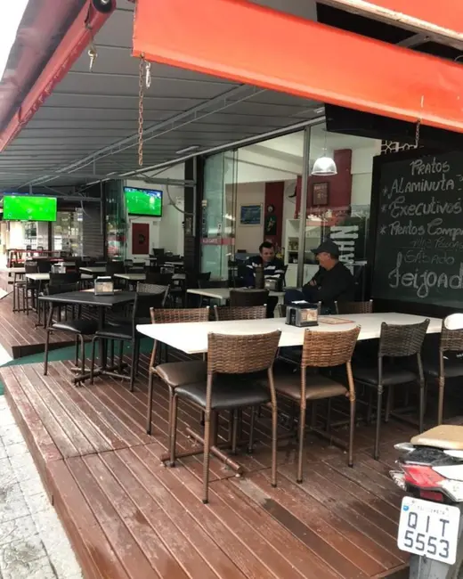 Foto 1 de Sala Comercial à venda, 120m2 em Centro, Balneario Camboriu - SC