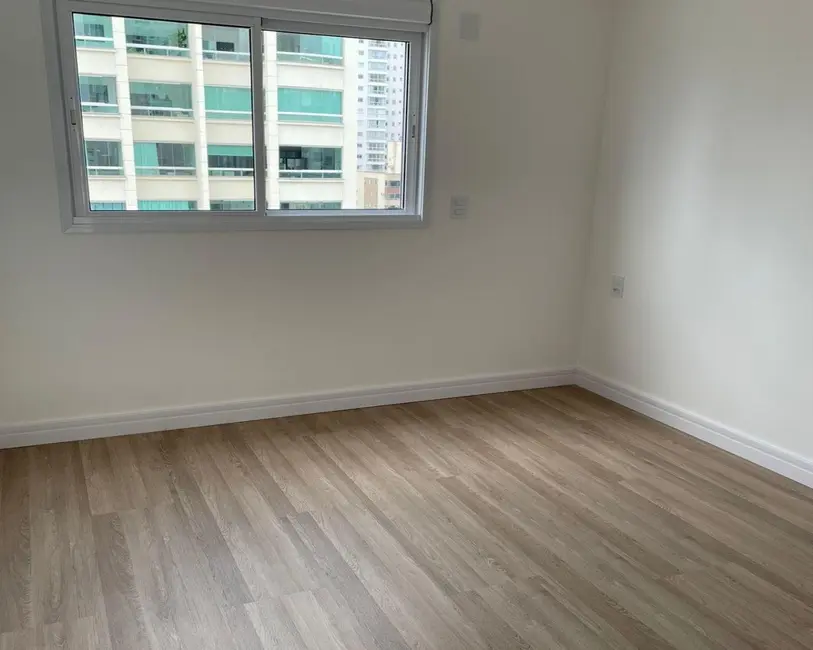 Apartamento com 3 quartos à venda, 98m2 em Centro, Balneario Camboriu - SC - imagem 8 Foto 8 de Apartamento com 3 quartos à venda, 98m2 em Centro, Balneario Camboriu - SC