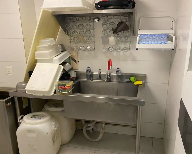 Foto 2 de Sala Comercial à venda, 75m2 em Centro, Balneario Camboriu - SC