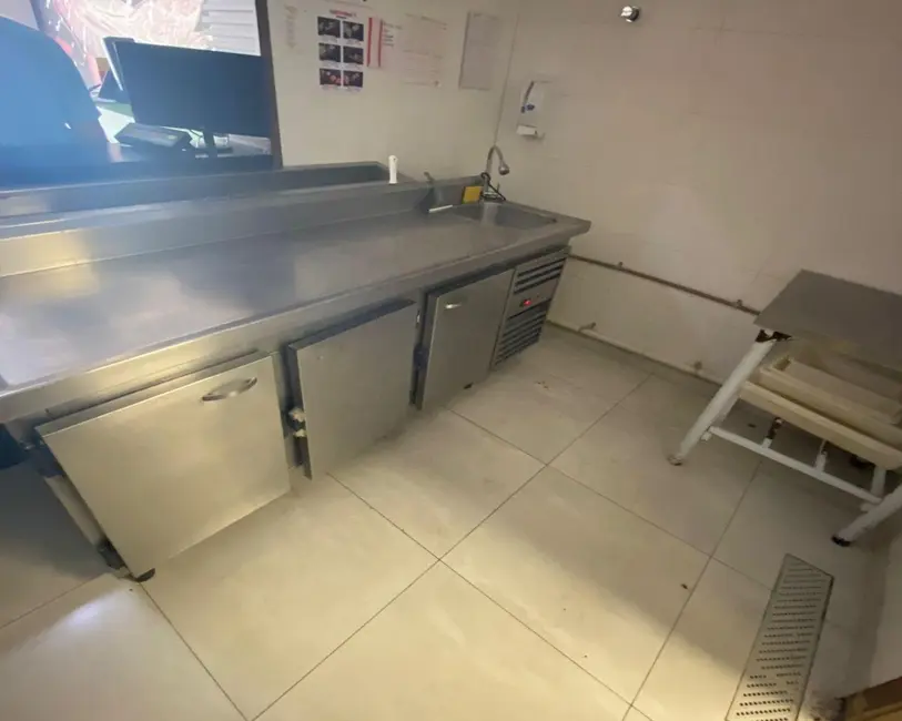 Foto 4 de Sala Comercial à venda, 75m2 em Centro, Balneario Camboriu - SC