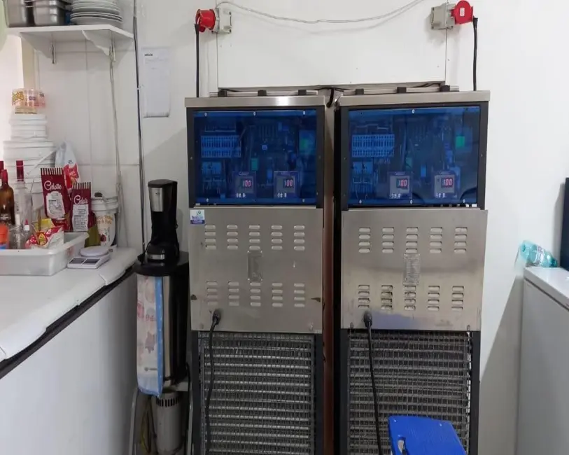 Sala Comercial à venda, 70m2 em Centro, Balneario Camboriu - SC - imagem 5 Foto 5 de Sala Comercial à venda, 70m2 em Centro, Balneario Camboriu - SC