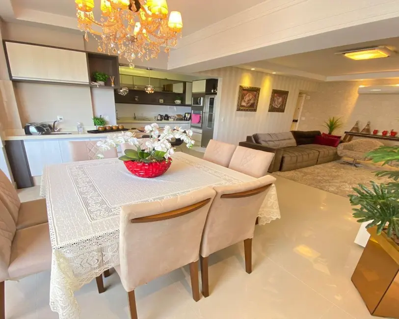 Apartamento com 3 quartos à venda, 140m2 em Balneario Camboriu - SC - imagem 5 Foto 5 de Apartamento com 3 quartos à venda, 140m2 em Balneario Camboriu - SC