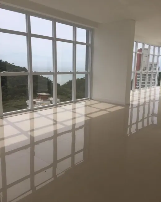 Apartamento com 4 quartos à venda, 148m2 em Pioneiros, Balneario Camboriu - SC - imagem 5 Foto 5 de Apartamento com 4 quartos à venda, 148m2 em Pioneiros, Balneario Camboriu - SC