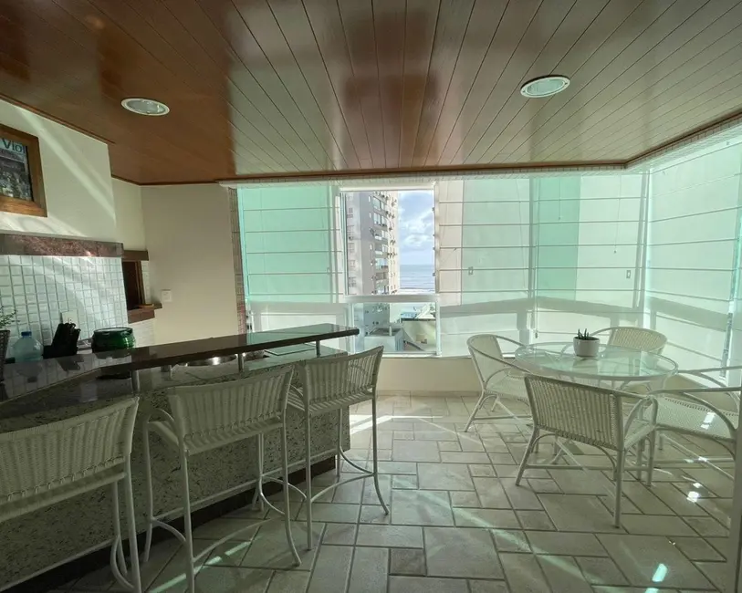 Apartamento com 3 quartos à venda, 128m2 em Centro, Balneario Camboriu - SC - imagem 7 Foto 7 de Apartamento com 3 quartos à venda, 128m2 em Centro, Balneario Camboriu - SC