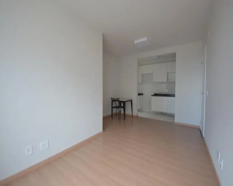 Apartamento com 3 quartos à venda, 60m2 em Pinheirinho, Curitiba - PR - imagem 4 Foto 4 de Apartamento com 3 quartos à venda, 60m2 em Pinheirinho, Curitiba - PR