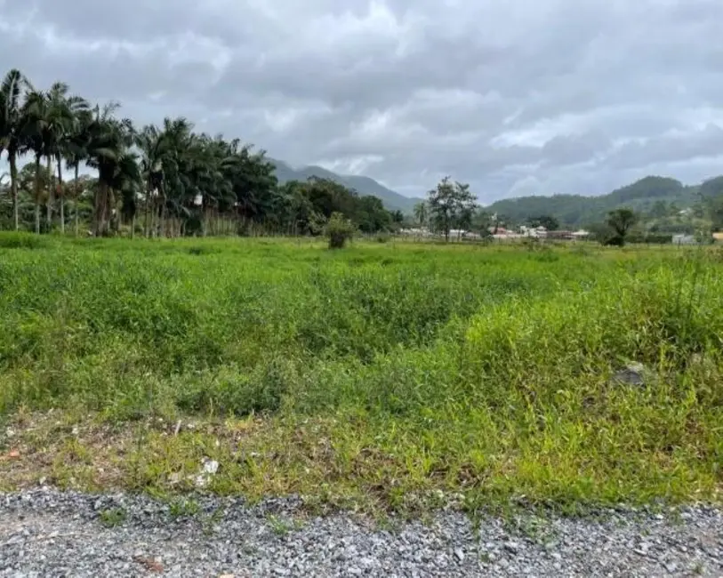 Foto 1 de Terreno / Lote à venda, 425m2 em Itapema - SC