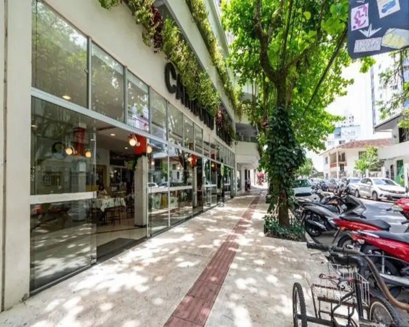 Foto 2 de Sala Comercial à venda, 120m2 em Centro, Balneario Camboriu - SC