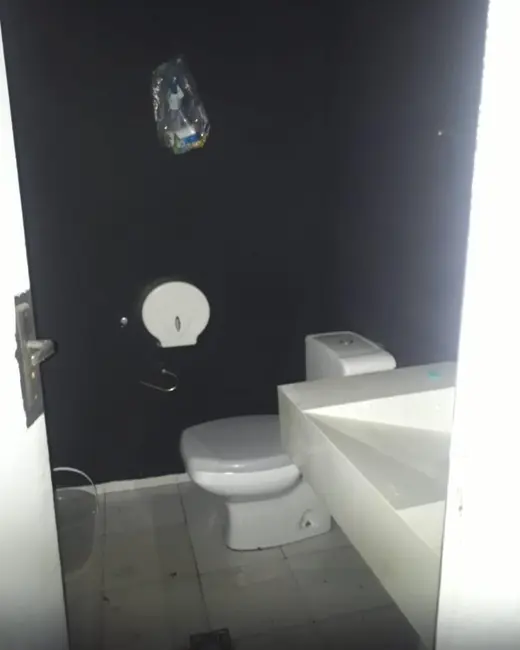 Sala Comercial para alugar, 350m2 em Centro, Balneario Camboriu - SC - imagem 6 Foto 6 de Sala Comercial para alugar, 350m2 em Centro, Balneario Camboriu - SC