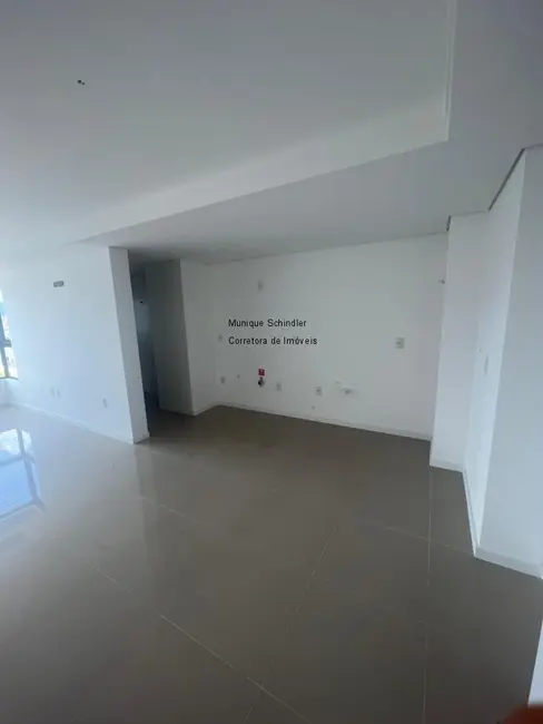 Apartamento com 2 quartos à venda, 62m2 em Centro, Balneario Camboriu - SC - imagem 9 Foto 9 de Apartamento com 2 quartos à venda, 62m2 em Centro, Balneario Camboriu - SC