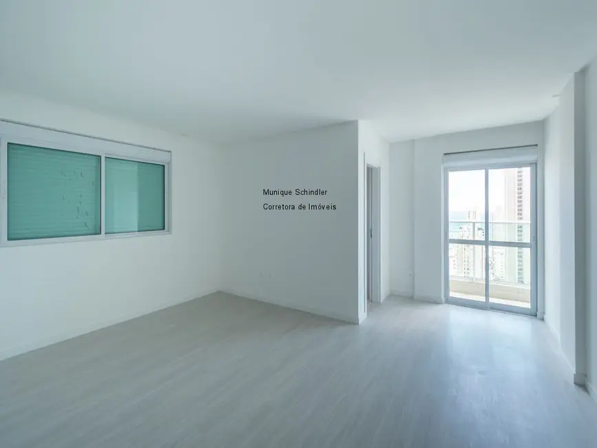 Apartamento com 4 quartos à venda, 353m2 em Centro, Balneario Camboriu - SC - imagem 3 Foto 3 de Apartamento com 4 quartos à venda, 353m2 em Centro, Balneario Camboriu - SC