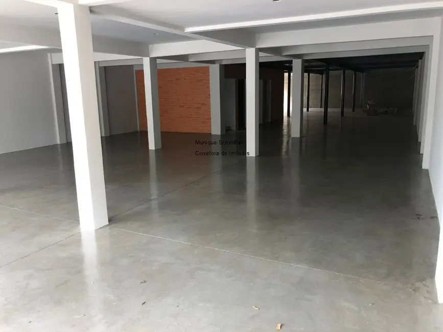 Sala Comercial para alugar, 730m2 em Centro, Balneario Camboriu - SC - imagem 9 Foto 9 de Sala Comercial para alugar, 730m2 em Centro, Balneario Camboriu - SC