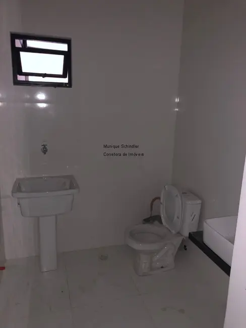 Sala Comercial para alugar, 730m2 em Centro, Balneario Camboriu - SC - imagem 3 Foto 3 de Sala Comercial para alugar, 730m2 em Centro, Balneario Camboriu - SC