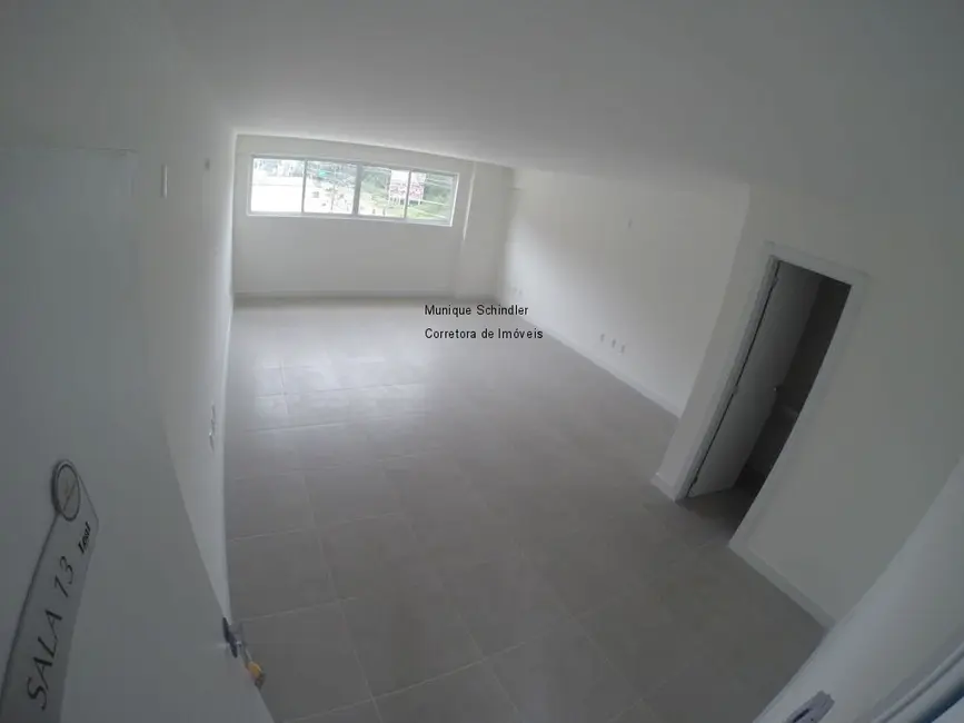 Sala Comercial para alugar, 38m2 em Ariribá, Balneario Camboriu - SC - imagem 4 Foto 4 de Sala Comercial para alugar, 38m2 em Ariribá, Balneario Camboriu - SC