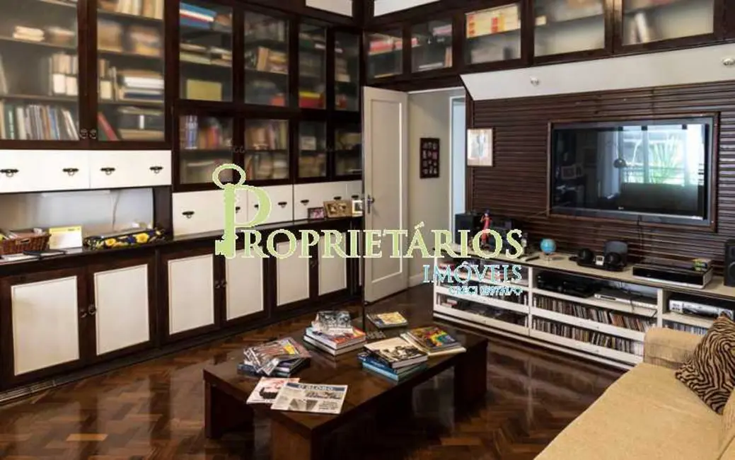 Apartamento com 3 quartos à venda, 260m2 em Rio De Janeiro - RJ - imagem 9 Foto 9 de Apartamento com 3 quartos à venda, 260m2 em Rio De Janeiro - RJ