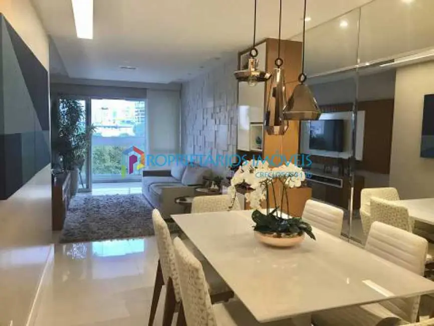 Apartamento com 3 quartos à venda, 105m2 em Rio De Janeiro - RJ - imagem 2 Foto 2 de Apartamento com 3 quartos à venda, 105m2 em Rio De Janeiro - RJ
