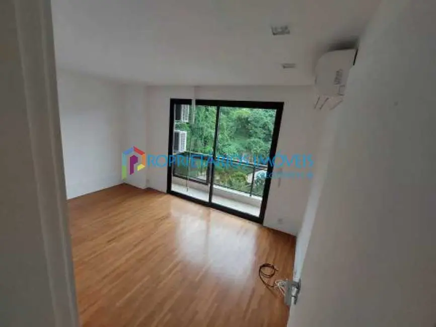 Foto 2 de Apartamento com 3 quartos à venda, 150m2 em Rio De Janeiro - RJ