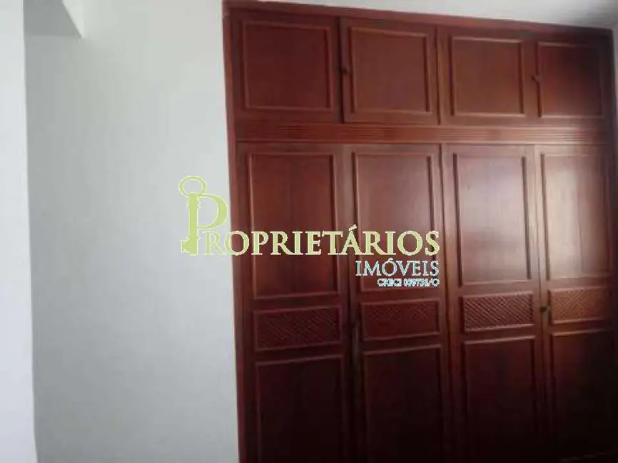 Apartamento com 5 quartos à venda, 233m2 em Rio De Janeiro - RJ - imagem 8 Foto 8 de Apartamento com 5 quartos à venda, 233m2 em Rio De Janeiro - RJ